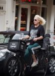 Amsterdam 7 juli 2019
Karin Swerink op de fiets in Amsterdamm zuid