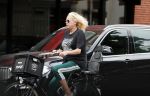 Amsterdam 7 juli 2019
Karin Swerink op de fiets in Amsterdamm zuid