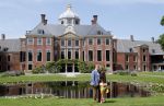 Den Haag 19 juli 2019
Jaarlijkse fotouurtje in de thuisn van Huis ten Bosch . Aanwezig Koning Willem Alexander Koningin Maxima Prinses Amalia Alexia en Ariane.