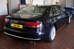 Den Haag 26 juli 2019
Binnenkijken op paleis Noordeinde en bij de koninklijke stallen met Frank en Rogier van het sbs6 programma paleis voor een prikkie. Audi A8 van Koning Willem Alexander aan een druppel