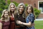 Den Haag 19 juli 2019
Jaarlijkse fotouurtje in de thuisn van Huis ten Bosch . Aanwezig Koning Willem Alexander Koningin Maxima Prinses Amalia Alexia en Ariane.