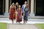 Den Haag 19 juli 2019
Jaarlijkse fotouurtje in de thuisn van Huis ten Bosch . Aanwezig Koning Willem Alexander Koningin Maxima Prinses Amalia Alexia en Ariane.