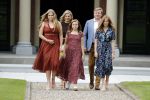 Den Haag 19 juli 2019
Jaarlijkse fotouurtje in de thuisn van Huis ten Bosch . Aanwezig Koning Willem Alexander Koningin Maxima Prinses Amalia Alexia en Ariane.