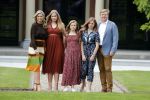 Den Haag 19 juli 2019
Jaarlijkse fotouurtje in de thuisn van Huis ten Bosch . Aanwezig Koning Willem Alexander Koningin Maxima Prinses Amalia Alexia en Ariane.