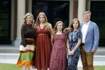 Den Haag 19 juli 2019
Jaarlijkse fotouurtje in de thuisn van Huis ten Bosch . Aanwezig Koning Willem Alexander Koningin Maxima Prinses Amalia Alexia en Ariane.
