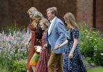 Den Haag 19 juli 2019
Jaarlijkse fotouurtje in de thuisn van Huis ten Bosch . Aanwezig Koning Willem Alexander Koningin Maxima Prinses Amalia Alexia en Ariane.