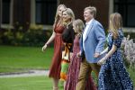 Den Haag 19 juli 2019
Jaarlijkse fotouurtje in de thuisn van Huis ten Bosch . Aanwezig Koning Willem Alexander Koningin Maxima Prinses Amalia Alexia en Ariane.