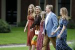 Den Haag 19 juli 2019
Jaarlijkse fotouurtje in de thuisn van Huis ten Bosch . Aanwezig Koning Willem Alexander Koningin Maxima Prinses Amalia Alexia en Ariane.