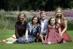 Den Haag 19 juli 2019
Jaarlijkse fotouurtje in de thuisn van Huis ten Bosch . Aanwezig Koning Willem Alexander Koningin Maxima Prinses Amalia Alexia en Ariane.