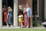 Den Haag 19 juli 2019
Jaarlijkse fotouurtje in de thuisn van Huis ten Bosch . Aanwezig Koning Willem Alexander Koningin Maxima Prinses Amalia Alexia en Ariane.