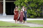 Den Haag 19 juli 2019
Jaarlijkse fotouurtje in de thuisn van Huis ten Bosch . Aanwezig Koning Willem Alexander Koningin Maxima Prinses Amalia Alexia en Ariane.