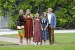Den Haag 19 juli 2019
Jaarlijkse fotouurtje in de thuisn van Huis ten Bosch . Aanwezig Koning Willem Alexander Koningin Maxima Prinses Amalia Alexia en Ariane.
