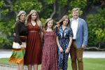 Den Haag 19 juli 2019
Jaarlijkse fotouurtje in de thuisn van Huis ten Bosch . Aanwezig Koning Willem Alexander Koningin Maxima Prinses Amalia Alexia en Ariane.