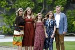 Den Haag 19 juli 2019
Jaarlijkse fotouurtje in de thuisn van Huis ten Bosch . Aanwezig Koning Willem Alexander Koningin Maxima Prinses Amalia Alexia en Ariane.