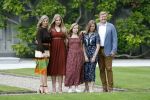 Den Haag 19 juli 2019
Jaarlijkse fotouurtje in de thuisn van Huis ten Bosch . Aanwezig Koning Willem Alexander Koningin Maxima Prinses Amalia Alexia en Ariane.