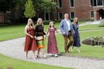 Den Haag 19 juli 2019
Jaarlijkse fotouurtje in de thuisn van Huis ten Bosch . Aanwezig Koning Willem Alexander Koningin Maxima Prinses Amalia Alexia en Ariane.