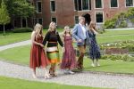 Den Haag 19 juli 2019
Jaarlijkse fotouurtje in de thuisn van Huis ten Bosch . Aanwezig Koning Willem Alexander Koningin Maxima Prinses Amalia Alexia en Ariane.