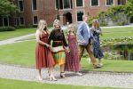 Den Haag 19 juli 2019
Jaarlijkse fotouurtje in de thuisn van Huis ten Bosch . Aanwezig Koning Willem Alexander Koningin Maxima Prinses Amalia Alexia en Ariane.