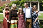 Den Haag 19 juli 2019
Jaarlijkse fotouurtje in de thuisn van Huis ten Bosch . Aanwezig Koning Willem Alexander Koningin Maxima Prinses Amalia Alexia en Ariane.