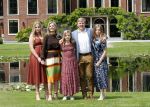 Den Haag 19 juli 2019
Jaarlijkse fotouurtje in de thuisn van Huis ten Bosch . Aanwezig Koning Willem Alexander Koningin Maxima Prinses Amalia Alexia en Ariane.