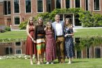 Den Haag 19 juli 2019
Jaarlijkse fotouurtje in de thuisn van Huis ten Bosch . Aanwezig Koning Willem Alexander Koningin Maxima Prinses Amalia Alexia en Ariane.