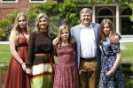 Den Haag 19 juli 2019
Jaarlijkse fotouurtje in de thuisn van Huis ten Bosch . Aanwezig Koning Willem Alexander Koningin Maxima Prinses Amalia Alexia en Ariane.