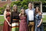 Den Haag 19 juli 2019
Jaarlijkse fotouurtje in de thuisn van Huis ten Bosch . Aanwezig Koning Willem Alexander Koningin Maxima Prinses Amalia Alexia en Ariane.