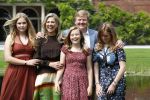 Den Haag 19 juli 2019
Jaarlijkse fotouurtje in de thuisn van Huis ten Bosch . Aanwezig Koning Willem Alexander Koningin Maxima Prinses Amalia Alexia en Ariane.