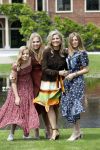 Den Haag 19 juli 2019
Jaarlijkse fotouurtje in de thuisn van Huis ten Bosch . Aanwezig Koning Willem Alexander Koningin Maxima Prinses Amalia Alexia en Ariane.