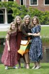 Den Haag 19 juli 2019
Jaarlijkse fotouurtje in de thuisn van Huis ten Bosch . Aanwezig Koning Willem Alexander Koningin Maxima Prinses Amalia Alexia en Ariane.