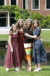 Den Haag 19 juli 2019
Jaarlijkse fotouurtje in de thuisn van Huis ten Bosch . Aanwezig Koning Willem Alexander Koningin Maxima Prinses Amalia Alexia en Ariane.