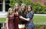 Den Haag 19 juli 2019
Jaarlijkse fotouurtje in de thuisn van Huis ten Bosch . Aanwezig Koning Willem Alexander Koningin Maxima Prinses Amalia Alexia en Ariane.