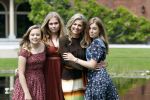 Den Haag 19 juli 2019
Jaarlijkse fotouurtje in de thuisn van Huis ten Bosch . Aanwezig Koning Willem Alexander Koningin Maxima Prinses Amalia Alexia en Ariane.