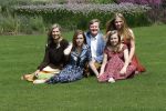 Den Haag 19 juli 2019
Jaarlijkse fotouurtje in de thuisn van Huis ten Bosch . Aanwezig Koning Willem Alexander Koningin Maxima Prinses Amalia Alexia en Ariane.