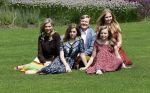 Den Haag 19 juli 2019
Jaarlijkse fotouurtje in de thuisn van Huis ten Bosch . Aanwezig Koning Willem Alexander Koningin Maxima Prinses Amalia Alexia en Ariane.