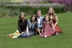 Den Haag 19 juli 2019
Jaarlijkse fotouurtje in de thuisn van Huis ten Bosch . Aanwezig Koning Willem Alexander Koningin Maxima Prinses Amalia Alexia en Ariane.