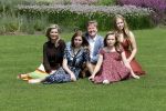 Den Haag 19 juli 2019
Jaarlijkse fotouurtje in de thuisn van Huis ten Bosch . Aanwezig Koning Willem Alexander Koningin Maxima Prinses Amalia Alexia en Ariane.