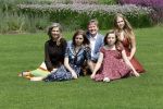Den Haag 19 juli 2019
Jaarlijkse fotouurtje in de thuisn van Huis ten Bosch . Aanwezig Koning Willem Alexander Koningin Maxima Prinses Amalia Alexia en Ariane.