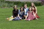 Den Haag 19 juli 2019
Jaarlijkse fotouurtje in de thuisn van Huis ten Bosch . Aanwezig Koning Willem Alexander Koningin Maxima Prinses Amalia Alexia en Ariane.