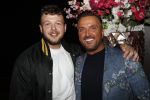 Amsterdam 16 juli 2019
Presentatie Amsterdam XXXL met Gordon op de cover.
Mick harren met zijn zoon