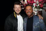 Amsterdam 16 juli 2019
Presentatie Amsterdam XXXL met Gordon op de cover.
Mick harren met zijn zoon