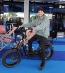 Amsterdam 8 jui 2019
Nathan v Kooperen op electrische doppio fiets
