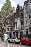 Amsterdam 21 juli 2019
Nikkie Plessen en haar vriend Ruben Bontekoe hebben het huis naast hun eigen huis gekocht wat nu verbouwd wordt.