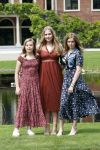 Den Haag 19 juli 2019
Jaarlijkse fotouurtje in de thuisn van Huis ten Bosch . Aanwezig Koning Willem Alexander Koningin Maxima Prinses Amalia Alexia en Ariane.