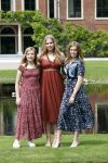 Den Haag 19 juli 2019
Jaarlijkse fotouurtje in de thuisn van Huis ten Bosch . Aanwezig Koning Willem Alexander Koningin Maxima Prinses Amalia Alexia en Ariane.