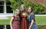 Den Haag 19 juli 2019
Jaarlijkse fotouurtje in de thuisn van Huis ten Bosch . Aanwezig Koning Willem Alexander Koningin Maxima Prinses Amalia Alexia en Ariane.
