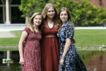 Den Haag 19 juli 2019
Jaarlijkse fotouurtje in de thuisn van Huis ten Bosch . Aanwezig Koning Willem Alexander Koningin Maxima Prinses Amalia Alexia en Ariane.