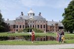 Den Haag 19 juli 2019
Jaarlijkse fotouurtje in de thuisn van Huis ten Bosch . Aanwezig Koning Willem Alexander Koningin Maxima Prinses Amalia Alexia en Ariane.