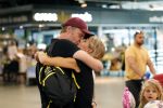 Schiphol 22 juli 2019
Wielrenners voor nierstichting arriveren op schiphol.
Oa Leontien v Moorsel Nicole Buch Remco Veldhuis en Erik Dijkstra. Remco met zijn vrouw