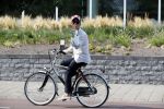 Den Haag 26 juli 2019
Rogier Smit ( paleis voor een prikkie) op de fiets in Den Haag.
